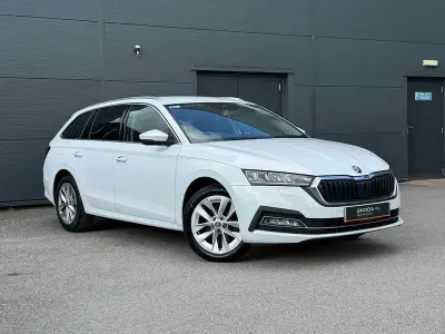 Begagnad Skoda Octavia SE L 110 HK (80 kW) 2022 Vit Kombi