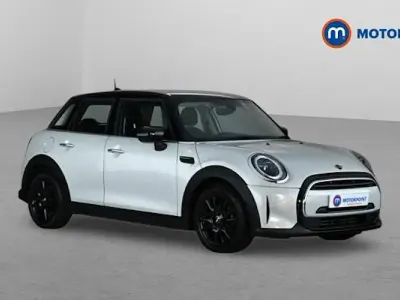 Used Mini Cooper Classic 136 HP (100 kW) 2022 Silver Hatchback