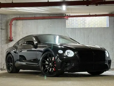 Używany Bentley Continental 635 KM (467 kW) 2018 Czarny Coupe