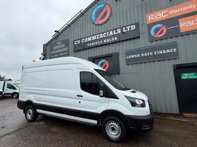 Usado Ford Transit 130 CV (95 kW) 2021 Blanco Van