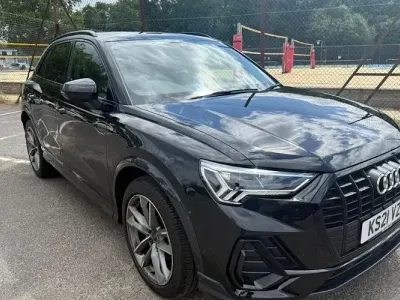 Käytetty Audi Q3 Black Edition 150 HP (110 kW) 2023 Katumaasturi