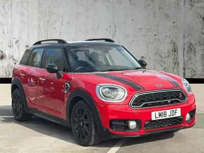 Używany Mini Cooper S 2018 Czerwony Hatchback