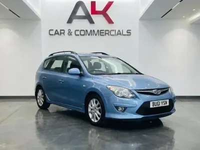 Usado Hyundai i30 Comfort 2011 Azul Familiar