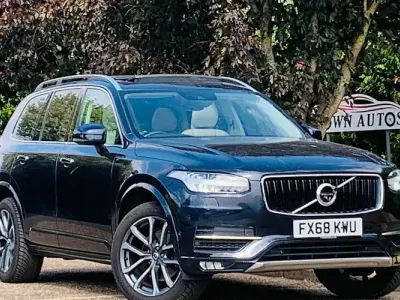 Used Volvo XC90 Momentum 235 HP (172 kW) 2018 Blue SUV