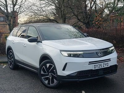 Used Vauxhall Grandland X Ultimate 136 HP (100 kW) 2025 White SUV