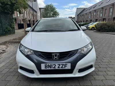 Begagnad Honda Civic SE 2012 Vit Halvkombi