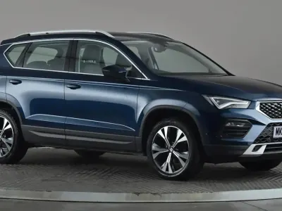 Begagnad Seat Ateca SE Technology 110 HK (80 kW) 2023 Blå SUV
