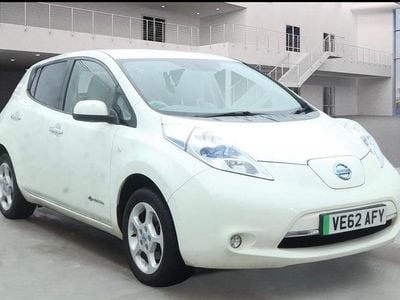 Used Nissan Leaf 80 kW (109 HP) 2012 White Hatchback