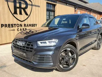Używany Audi Q5 Black Edition 299 KM (219 kW) 2020 Niebieski SUV