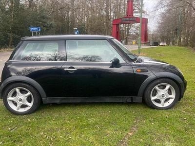 Black Used 2003 Mini Cooper Hatch Hatchback | £1,499
