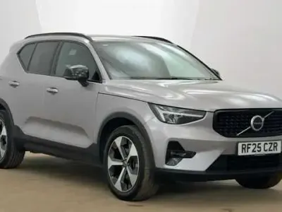 Używany Volvo XC40 Plus 161 KM (118 kW) 2026 SUV