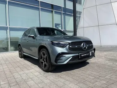 Begagnad Mercedes GLC300e AMG Line Premium 2025 Silver Kombi