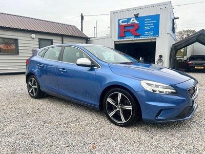 Used Volvo V40 R-Design 190 HP (139 kW) 2016 Blue Hatchback
