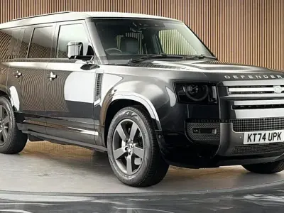 Used Land Rover Defender HSE Dynamic 350 HP (257 kW) 2025 Grey SUV