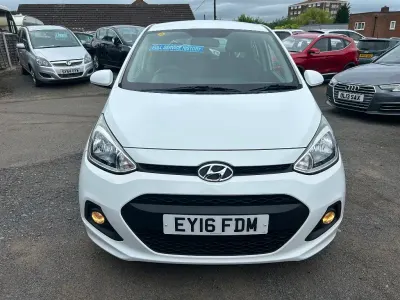 Used Hyundai i10 SE 2016 White Hatchback