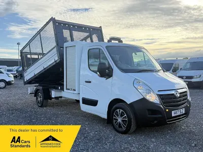 Used Vauxhall Movano 145 HP (106 kW) 2017 White MPV