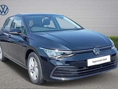 Used VW Golf VIII Life 150 HP (110 kW) 2023 Black Hatchback