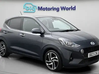 Used Hyundai i10 Premium 67 HP (49 kW) 2023 Grey Hatchback