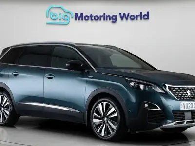 Używany Peugeot 5008 Premium 131 KM (96 kW) 2020 Zielony SUV
