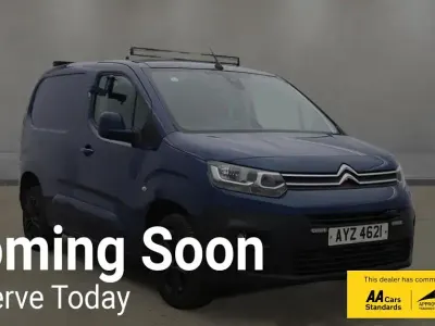 Used Citroën Berlingo Start 130 HP (95 kW) 2020 Blue MPV