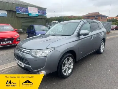 Used Mitsubishi Outlander 2014 Grey SUV