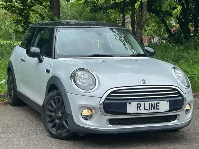 Second-hand Mini Cooper Hatch 136 CP (100 kW) 2015 Argintiu Hatchback