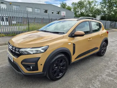 Used Dacia Sandero Extreme 2025 Beige Hatchback