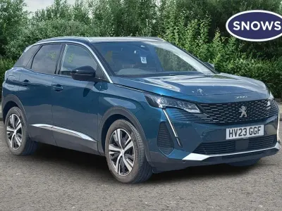 Gebraucht Peugeot 3008 Allure+ 180 PS (132 kW) 2023 Blau SUV