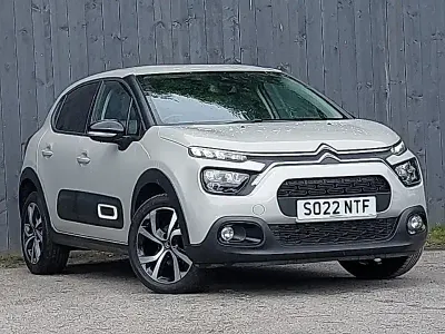 Used Citroën C3 Shine 102 HP (75 kW) 2022 Beige Hatchback