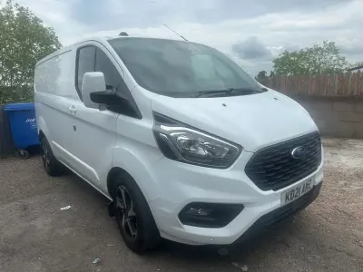 Usado Ford Transit Custom Limited 130 CV (95 kW) 2021 Blanco Van
