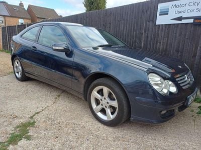 Mercedes C180