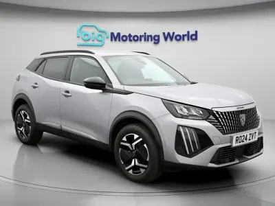 Used Peugeot 2008 Allure 131 HP (96 kW) 2024 Grey SUV