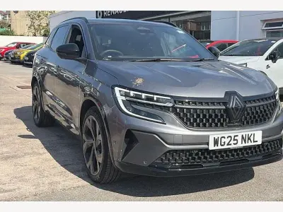 Used Renault Austral Iconic Esprit Alpine 200 HP (147 kW) 2025 Grey  SUV