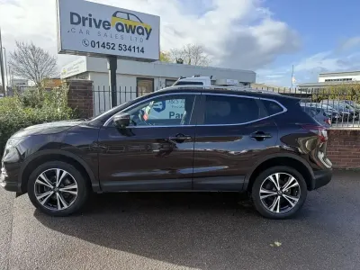 Usado Nissan Qashqai N-Connecta 140 CV (102 kW) 2021 Negro SUV