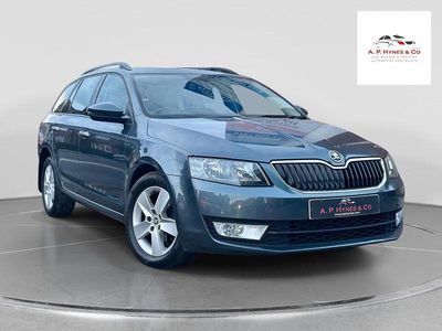Grey Used 2014 Skoda Octavia SE Estate | £8,865 (A bit pricey)