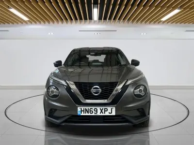 Usado Nissan Juke N-Connecta 117 HP (86 kW) 2019 Cinzento SUV