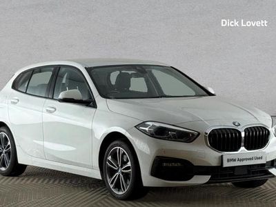 Used BMW 118 Sport Line 134 HP (98 kW) 2023 White Hatchback