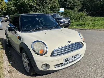 Used Mini Cooper Hatch 2008 White Hatchback