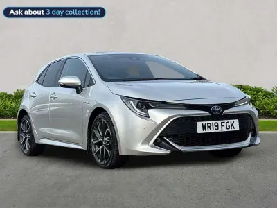Used Toyota Corolla 122 HP (89 kW) 2019 Silver Hatchback