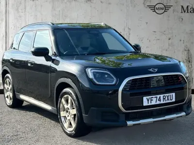 Used Mini Countryman Exclusive 218 HP (160 kW) 2024 Ice blue SUV