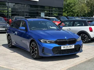 Used BMW 330e M Sport 288 HP (211 kW) 2025 Blue Estate