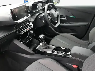 Gebraucht Peugeot 208 Allure+ 99 PS (72 kW) 2023 Schwarz Kleinwagen