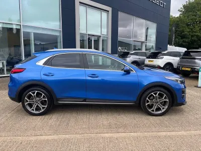 Used Kia XCeed 118 HP (86 kW) 2022 Blue SUV