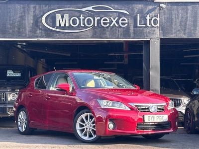 Lexus CT200h