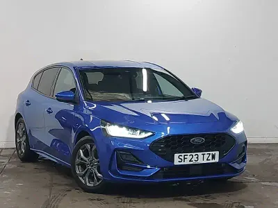 Used Ford Focus ST-Line 125 HP (91 kW) 2023 Blue Hatchback