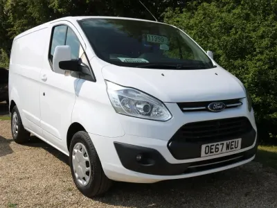 Usado Ford Transit Custom Limited 130 HP (95 kW) 2018 Branco Van