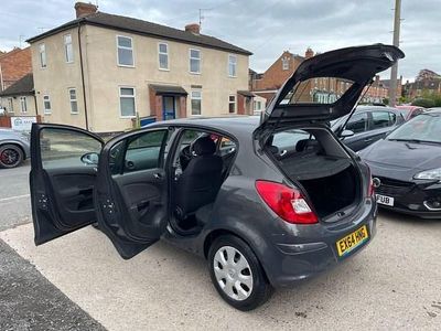 Second-hand Vauxhall Corsa Design Edition 100 CP (73 kW) 2014 Gri Hatchback