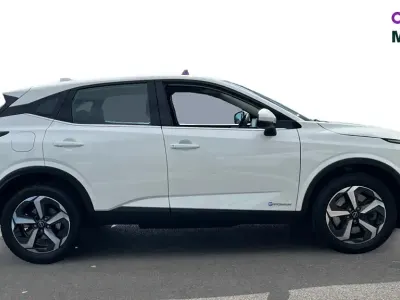 Used Nissan Qashqai Acenta Premium 190 HP (139 kW) 2023 White SUV