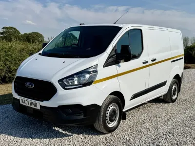 Used Ford Transit Custom 130 HP (95 kW) 2021 White Van