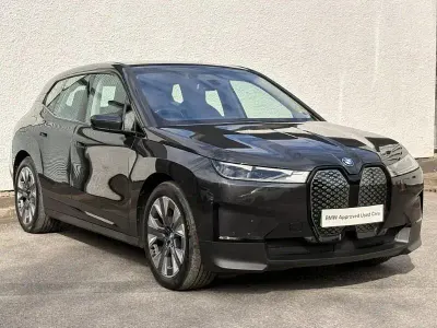 Begagnad BMW iX Sport Line 239 kW (326 HK) 2023 Grå SUV